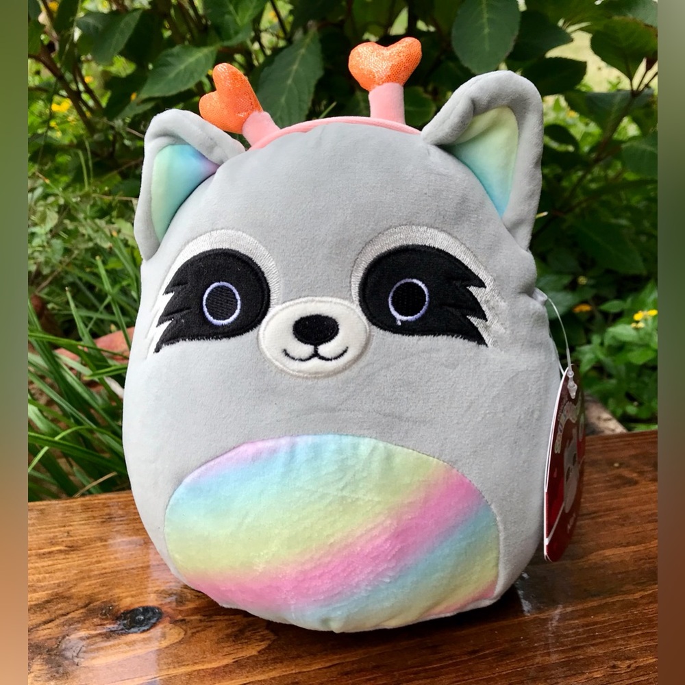 NEW Jazwares SQUISHMALLOWS Max Raccoon Stuffed 8” Doll Plush Toy Animal Gift